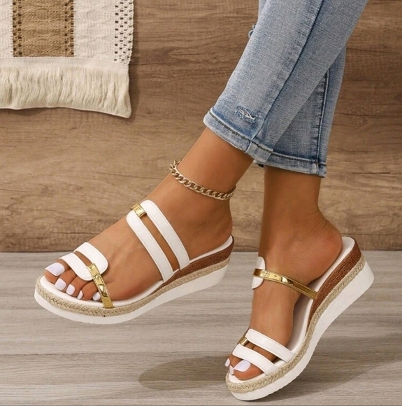 Fashionable White Peep Toe Color Block Wedge & Thick Sole Sandals - Picture 3 of 5